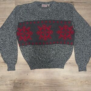 Vintage Trent Knit Sweater Mens XL 70s Acrylic Snowflake pattern.